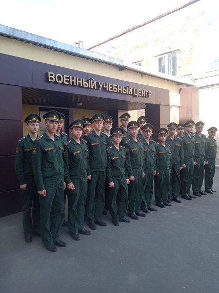 История и обучение на военном учебном центре при ОГУ.